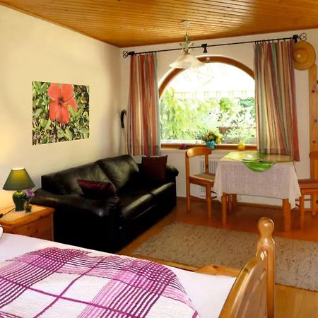 Ferienwohnung Schellander Privatstrand Velden am Woerthersee Ngoại thất bức ảnh